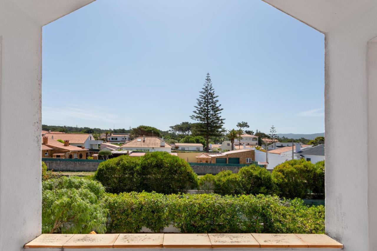 Joivy 3-Br Cottage With Terrace And Garden In Colares Sintra Exterior photo